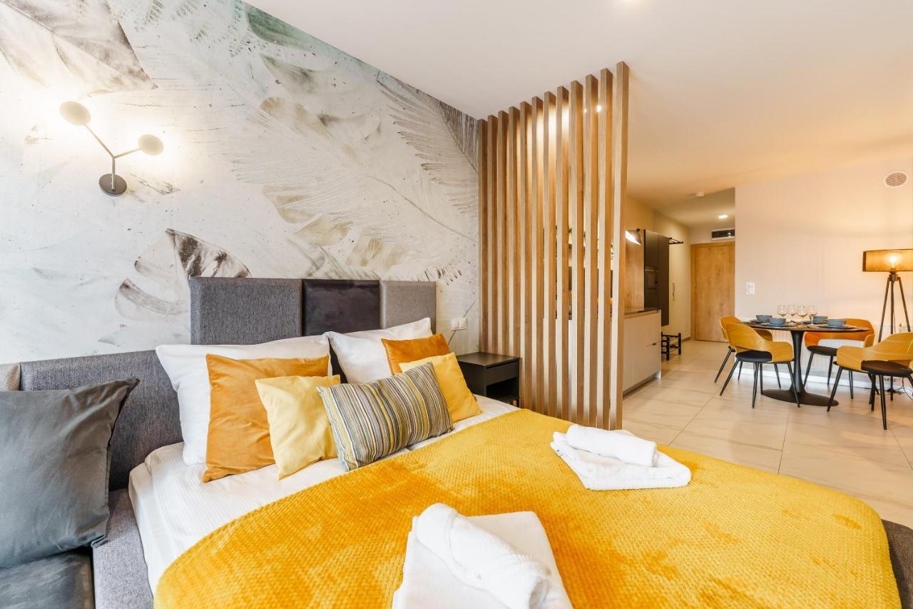 Appartamento Perlowa Przystan Rent - Classic Gold & Silver Kołobrzeg Esterno foto